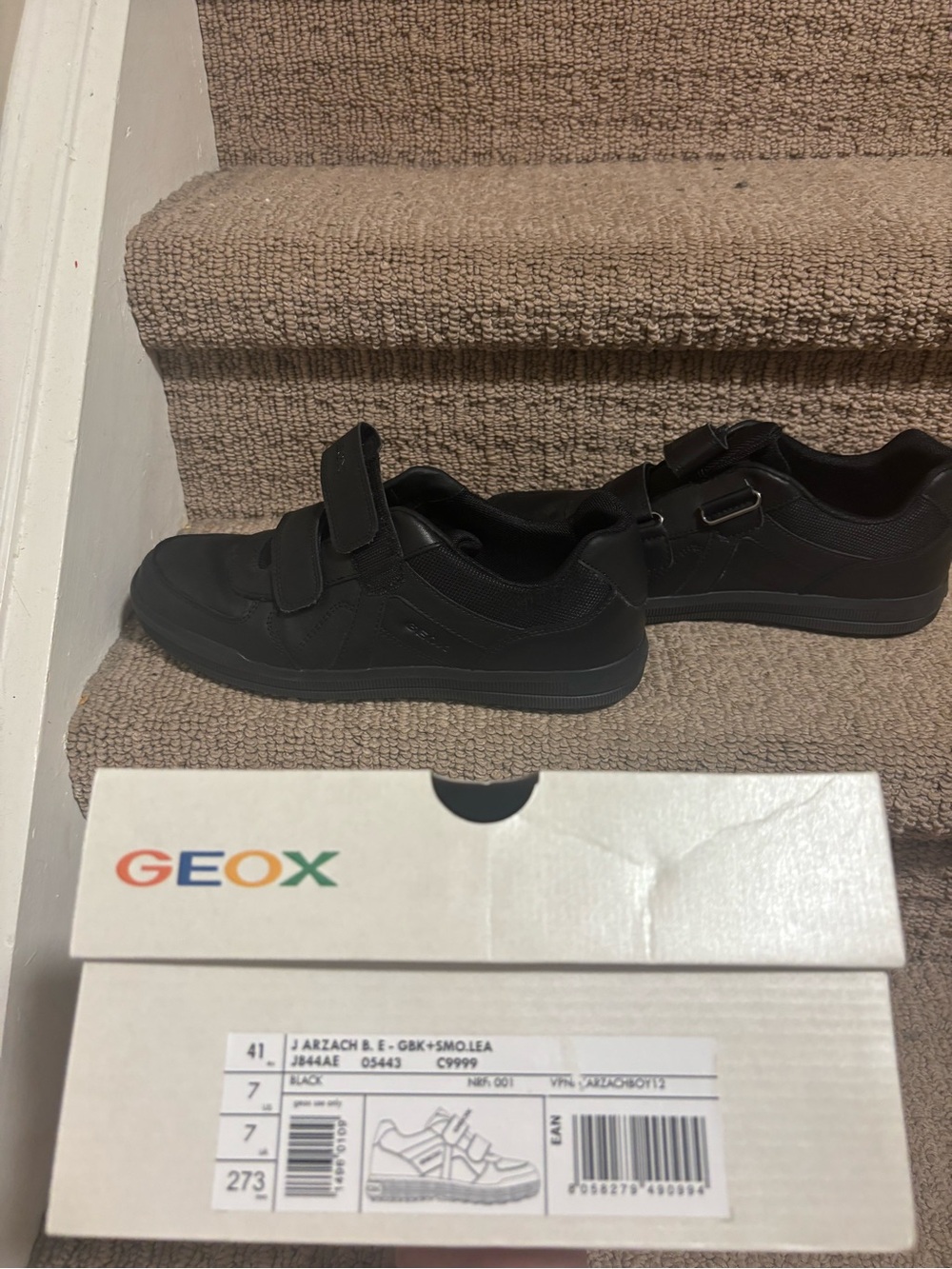 Geox Kid Black Velcro Casual Dress shoes Sneakers - Size 7 US and 6.5US